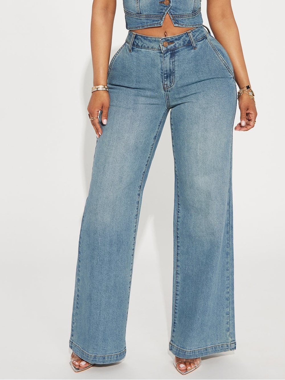 Fashion nova jeans size 13